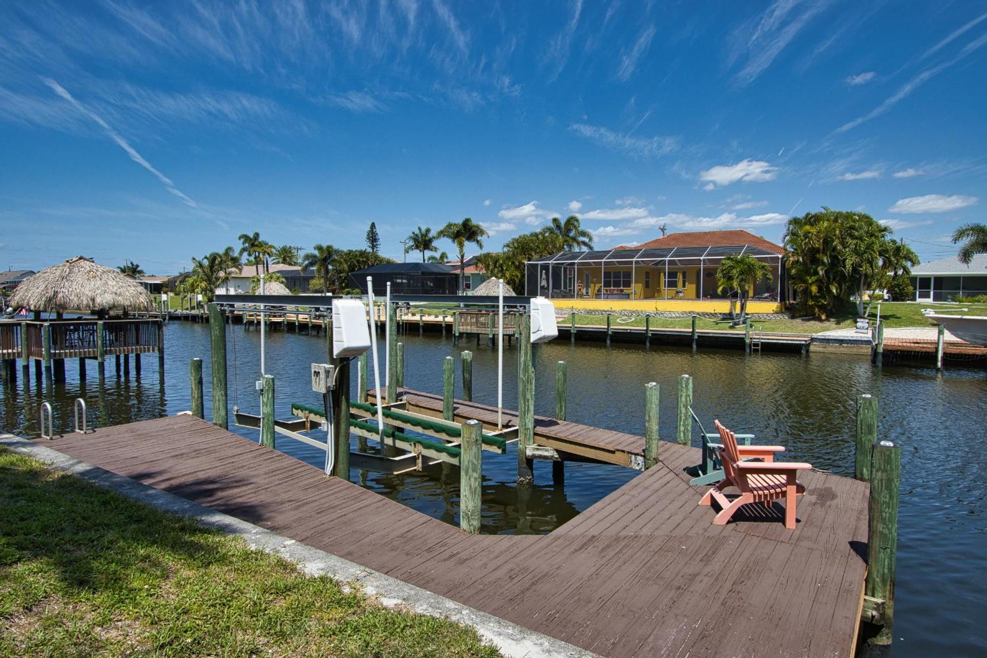 Charming Waterfront Vacation Rental With Fabulous Views And Easy Access To The Caloosahatchee River Cape Coral Exterior photo